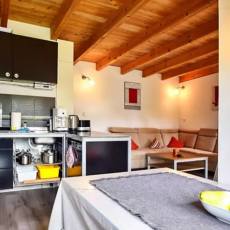 Strandhaus Mit Terrasse